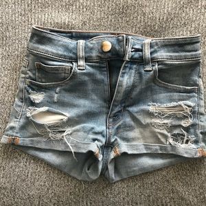 AEO medium wash denim shorts